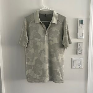Mens Lululemon Metal Vent Tech short sleeve polo shirt (Medium)